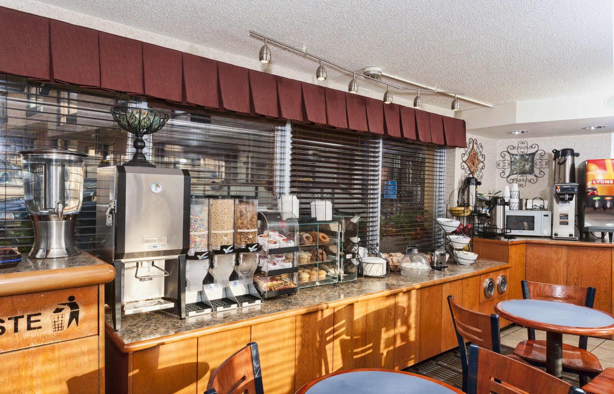 Downtown Duluth Inn Екстер'єр фото